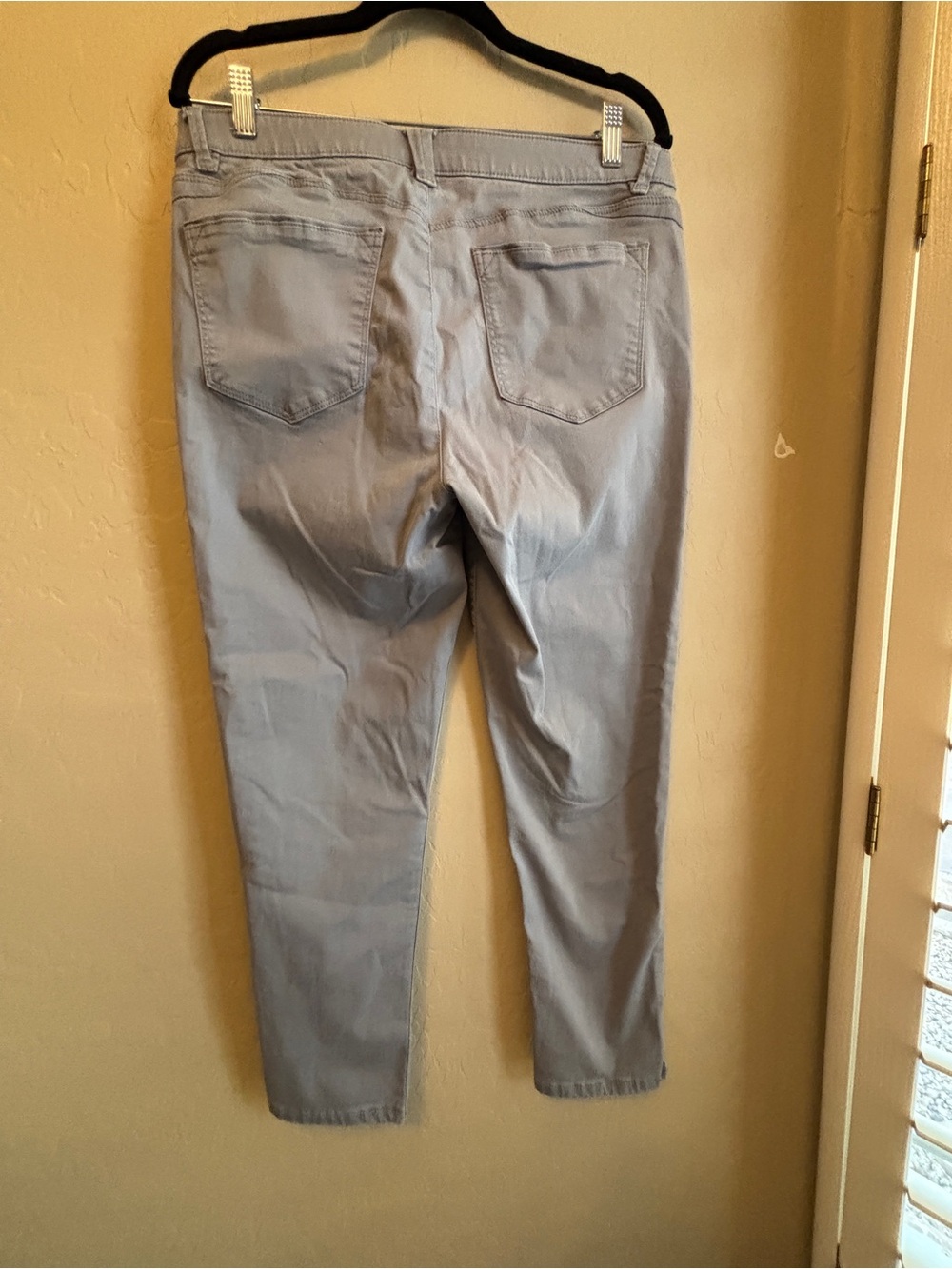 Wit & Wisdom Gray Straight-Leg Pants Women’s Size 12